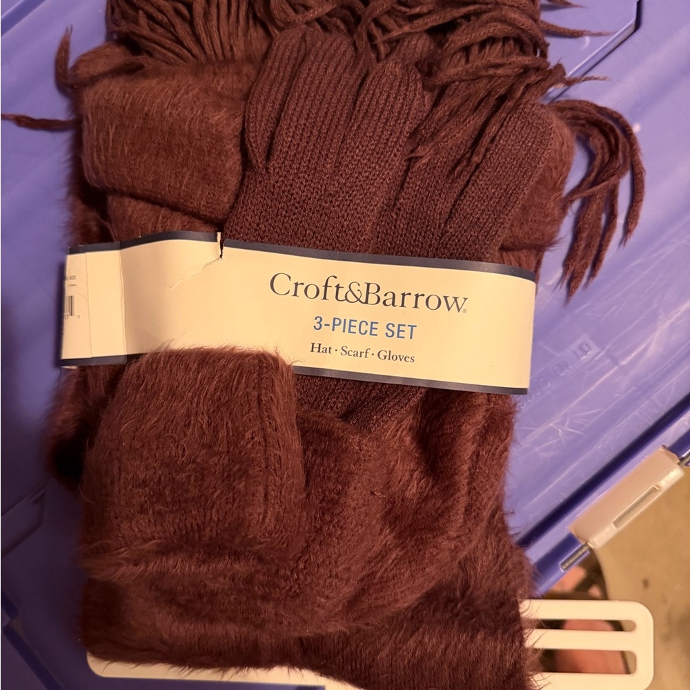 Kohl's Purple Hat, Glove, and Scarf Set